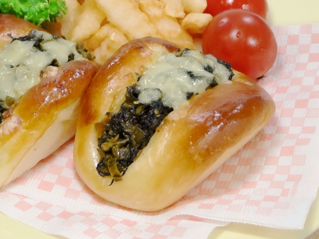 たかな惣菜パン